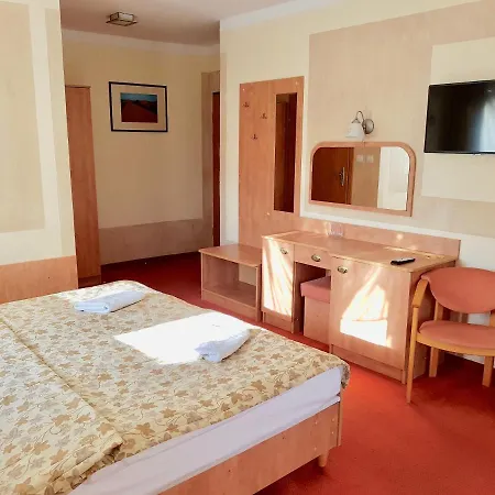 Bed & Breakfast 5 Debow