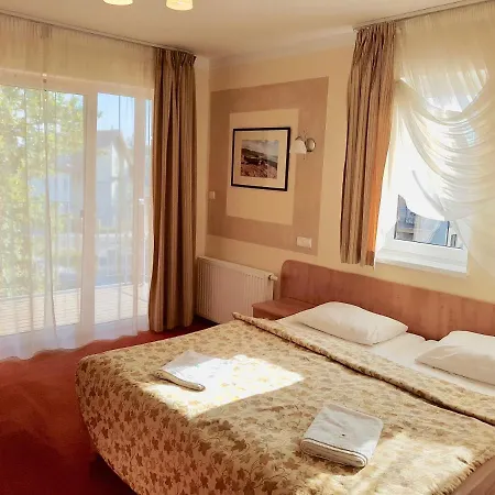 Bed & Breakfast 5 Debow