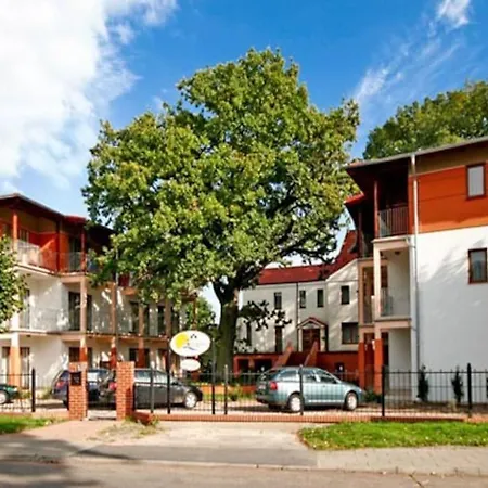 Nocleg ze śniadaniem 5 Dębów 3*