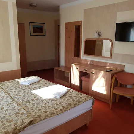 5 Debow Bed & Breakfast 3*