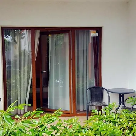 Bed & Breakfast 5 Debow Miedzyzdroje