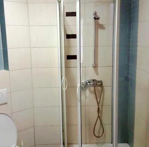 5 Debow Bed & Breakfast 3*