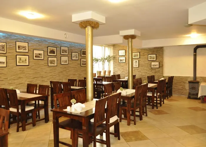 5 Debow Bed & Breakfast