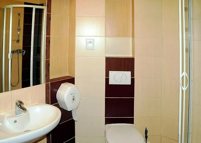 Bed & Breakfast 5 Debow 3*