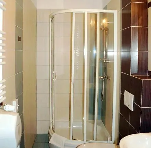 5 Debow Bed & Breakfast 3*