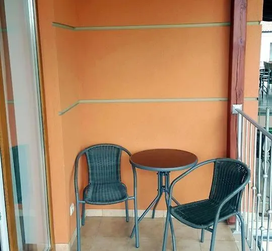 Bed & Breakfast 5 Debow 3*